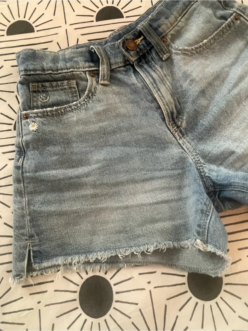 Fun Old Navy Embroidered Light Blue Denim Shorts (Girl’s Sz 14) FINAL PRICED
